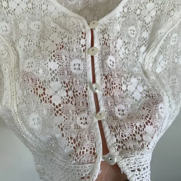 Free People White XS S Lace Cropped Button Short Sleeve Blouse Coquette - Picture 4 of 9